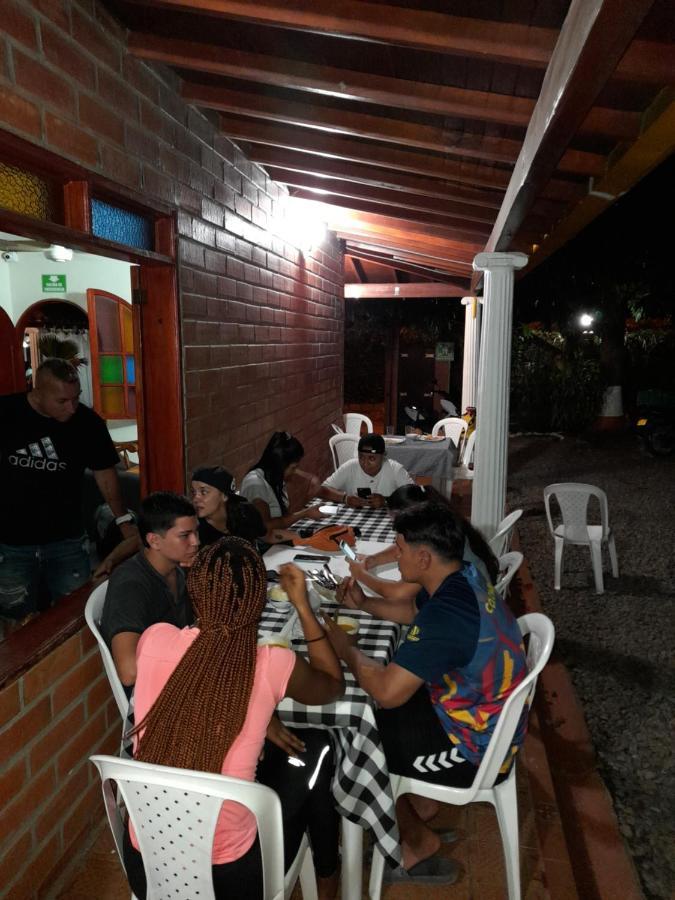 Hotel Boutique Los Gentiles Santa Fe de Antioquia Exterior foto